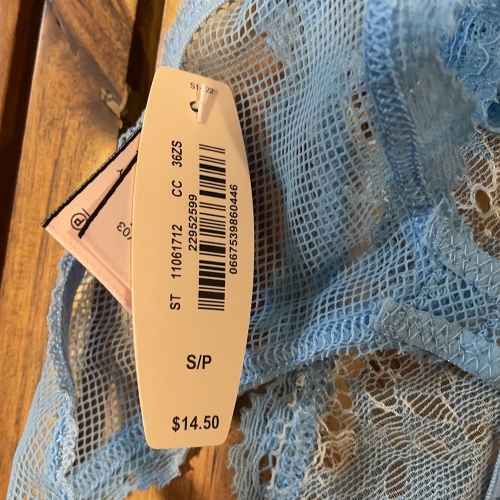 VS Victoria’s Secret light blue lacy thong NWT new with tags size Small - Picture 4 of 4